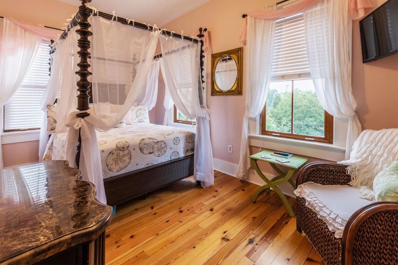 Surf Song Bed & Breakfast Tybee Island Extérieur photo